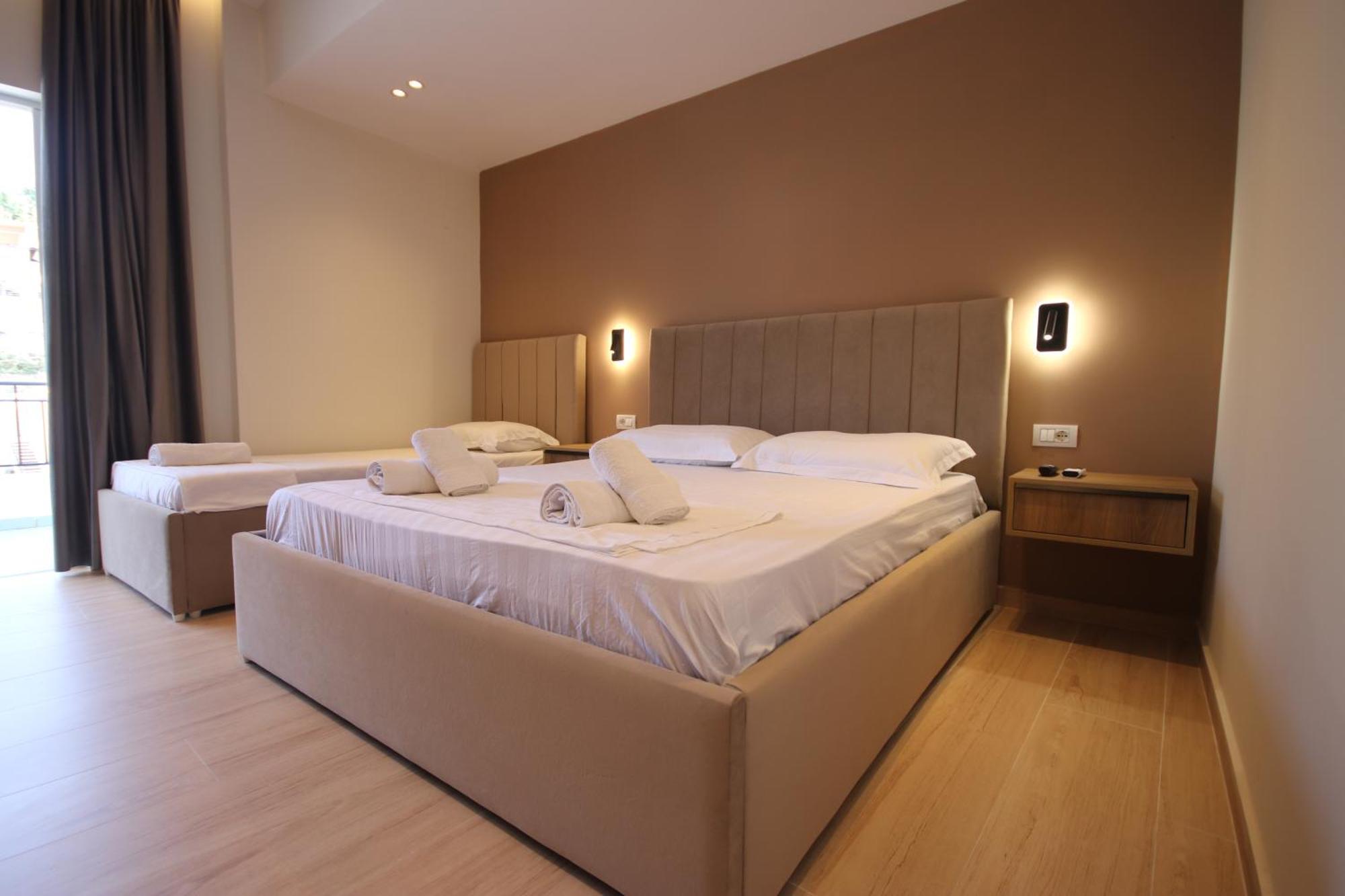 Emily'S Hotel 히마레 외부 사진